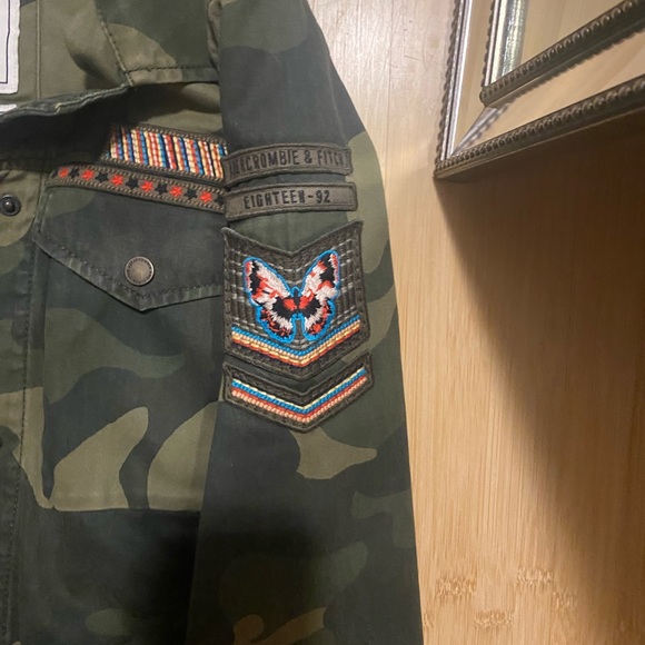 Abercrombie and Fitch camouflage/military jacket - Picture 2 of 4